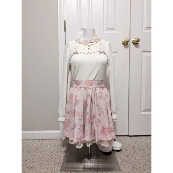 Liz Lisa parasol sukapan (skort, skirt with built in shorts) in pink - Picture 1 of 7